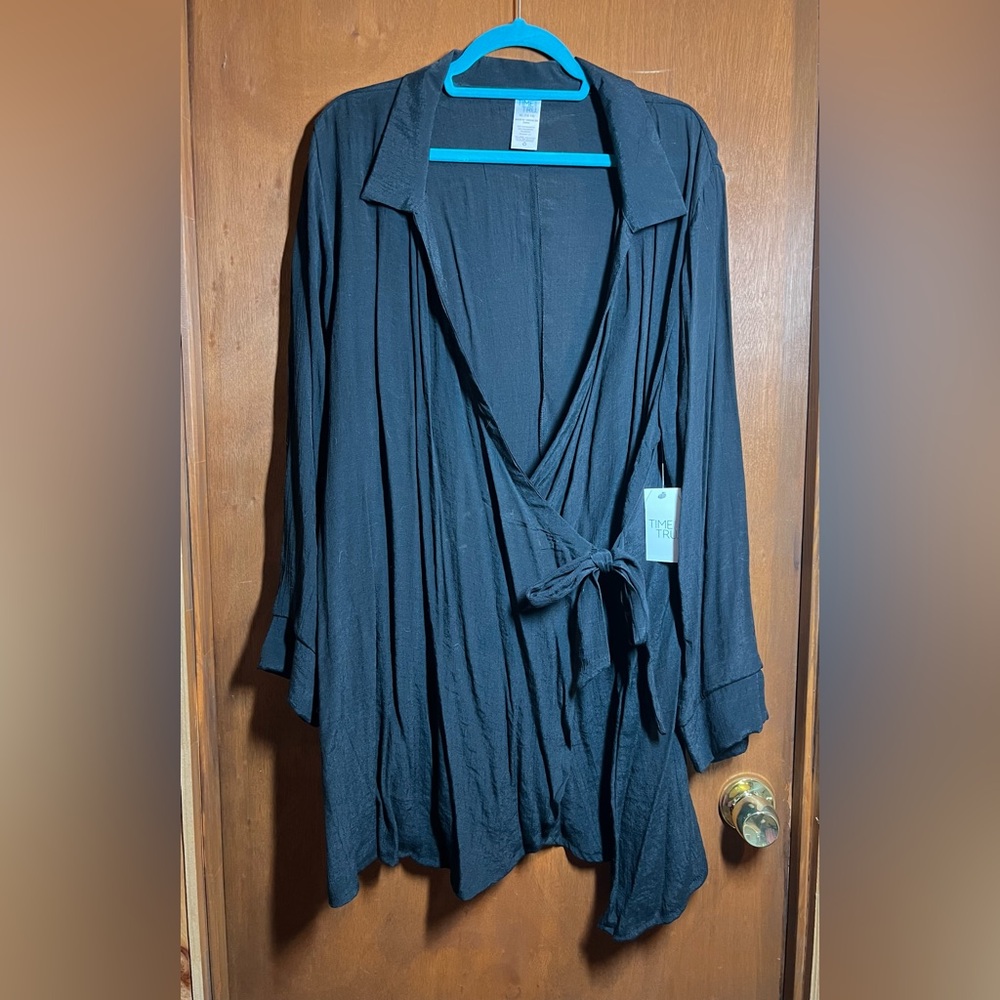 👚Time and Tru Cross Over Blouse/Cover Up X-Large